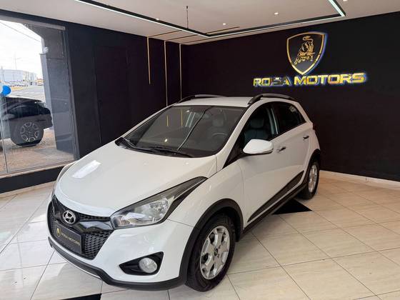 HYUNDAI HB20X 1.6 16V PREMIUM FLEX 4P AUTOMÁTICO HYUNDAI HB20X 1.6 16V PREMIUM FLEX 4P AUTOMÁTICO